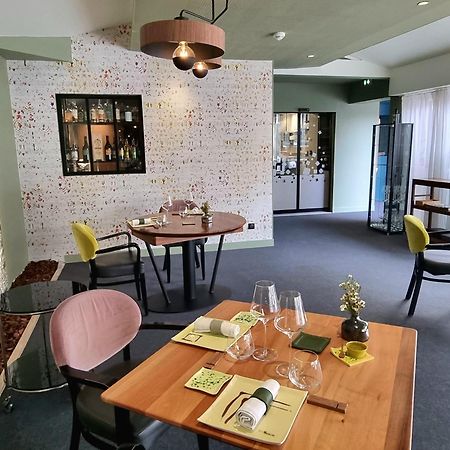 Le Carre D'Alethius Logis Hotel Restaurant Charmes-sur-Rhone Luaran gambar