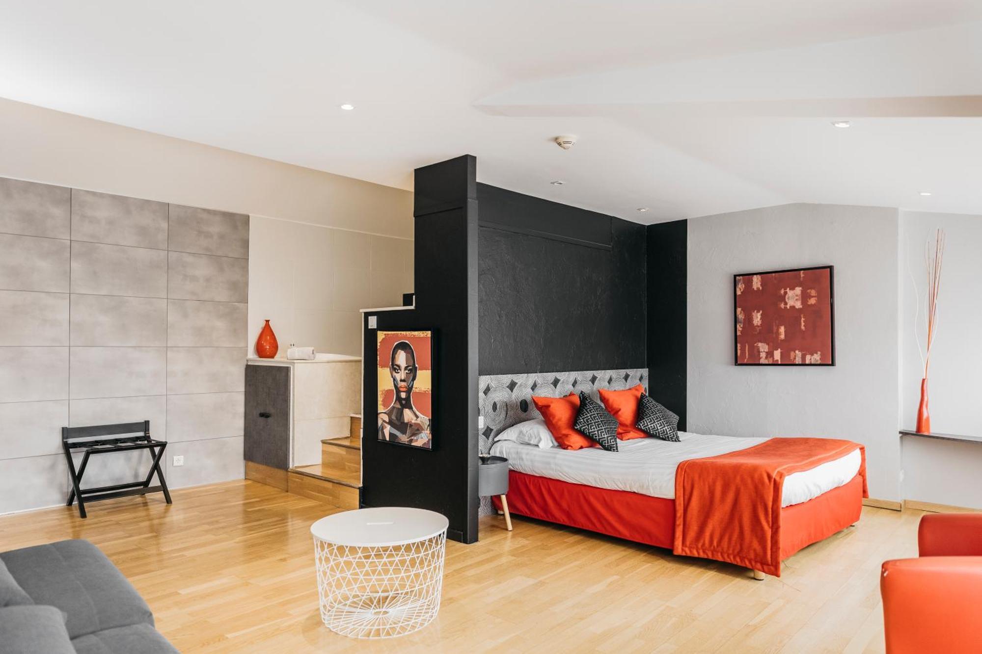 Le Carre D'Alethius Logis Hotel Restaurant Charmes-sur-Rhone Luaran gambar