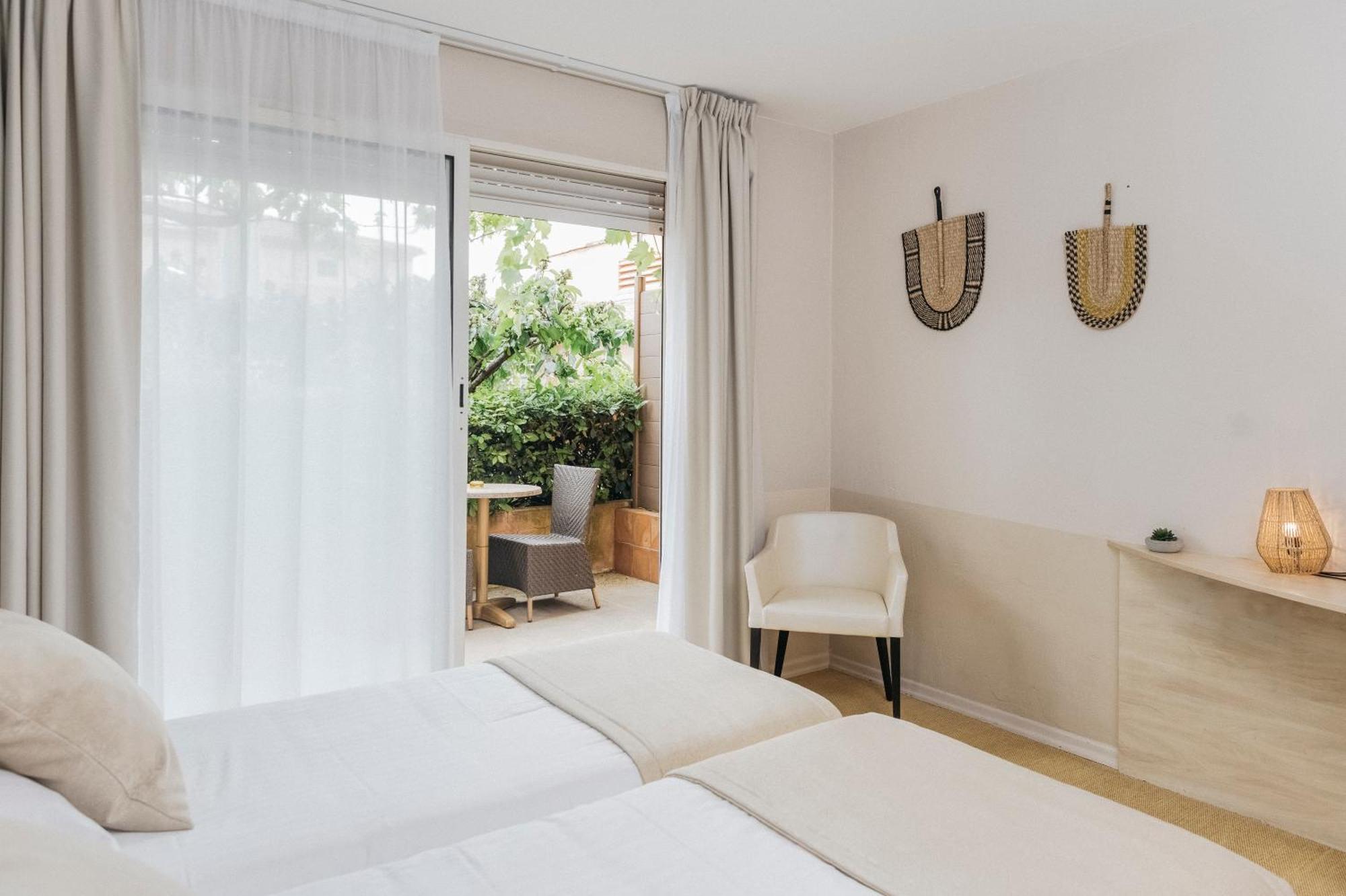 Le Carre D'Alethius Logis Hotel Restaurant Charmes-sur-Rhone Luaran gambar