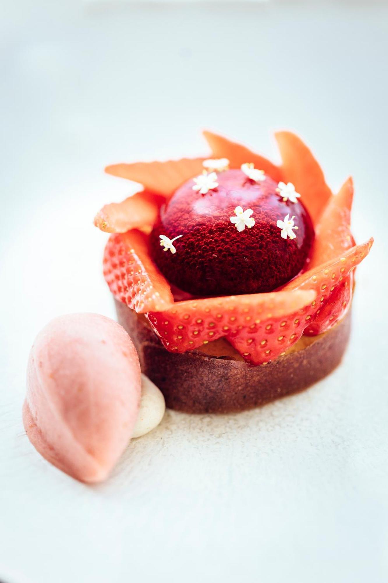 Le Carre D'Alethius Logis Hotel Restaurant Charmes-sur-Rhone Luaran gambar