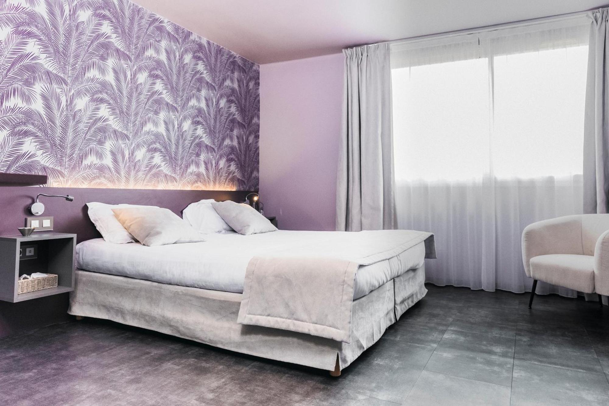 Le Carre D'Alethius Logis Hotel Restaurant Charmes-sur-Rhone Luaran gambar