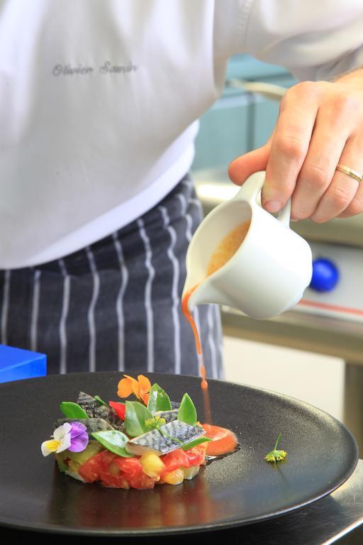 Le Carre D'Alethius Logis Hotel Restaurant Charmes-sur-Rhone Luaran gambar