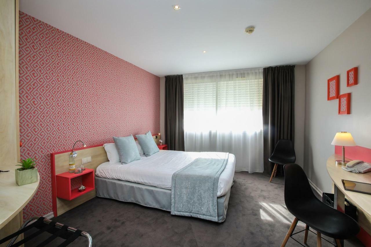 Le Carre D'Alethius Logis Hotel Restaurant Charmes-sur-Rhone Luaran gambar